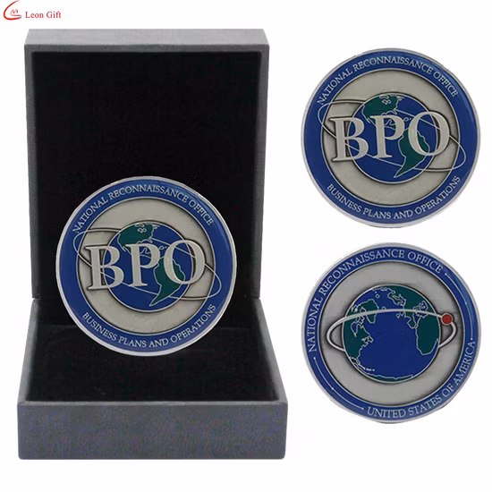 Sedex BSCI 認定工場 カスタムロゴデザイン ボックス付き アンティークゴールドメッキ シルバー 名誉記念品 メタルエナメル 陸軍警察チャレンジコイン